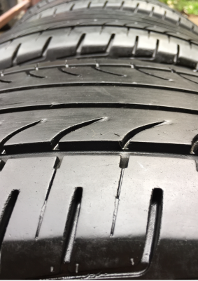 ยาง Goodyear 215 70 15 ปี16 ดอกเต็ม ไม่มีปะ ใช้ยาว ราคาไม่แพง
