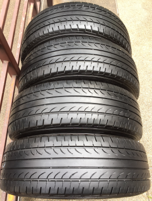 ยาง Goodyear 215 70 15 ปี16 ดอกเต็ม ไม่มีปะ ใช้ยาว ราคาไม่แพง
