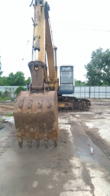 รถแม็คโคร KOMATSU PC200 รุ่น 3 พร้อมใช้งาน