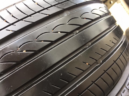 ขายยาง YOKOHAMA dB V551 (MADE IN JAPAN) 215-45-17 ปี14 ดอกเต็ม สภาพสวยมาก ชุดละ 4,900 บาท