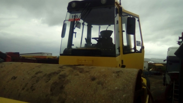 ขายรถบด19ตัน BOMAG BW219D-4 นำเข้ายุโรป ไม่เคยใช้ในไทย 092-929-9942 ธีรเทพ (แบงค์)