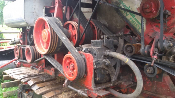 ขายรถเกี่ยวศักดิ์เครื่องฮีโน