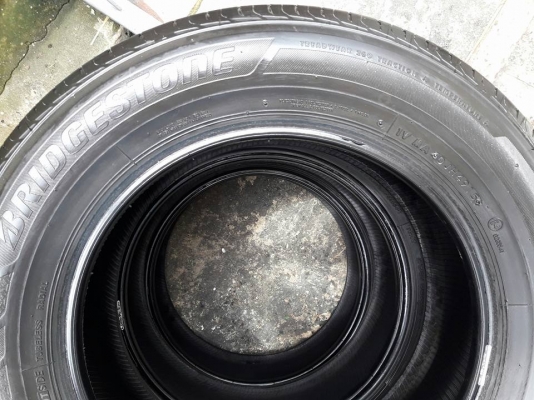 ยางBRIDGESTONE รุ่น TURANZA GR100 .205 65R16 ปี1316.2เส้นปี4915.2เส้น #ลงพื้นกลางปี2016 สภาพสวยมากๆ ดอกเยอะมากๆ90\%คุ้มสุดๆใช้อีกยาวๆไม่แพง ยางBRIDGESTONE รุ่น TURANZA GR100 .205 65R16 ปี1316.2เส้นปี4915.2เส้น #ลงพื้นกลางปี2016 สภาพสวยมากๆ ดอกเยอะมากๆ90\%คุ้มสุดๆใช้อีกยาวๆไม่แพง