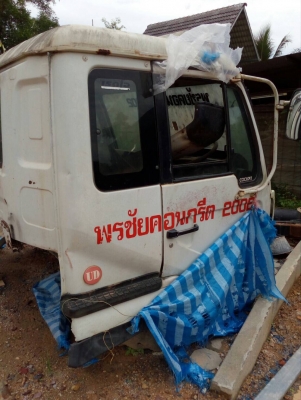 ขายหัวเก๋งนอก nissan หัวสิบล้อ กระจกหลังแตก1บานตอนยกลง ขายหัวเก๋งนอก nissan หัวสิบล้อ กระจกหลังแตก1บานตอนยกลง