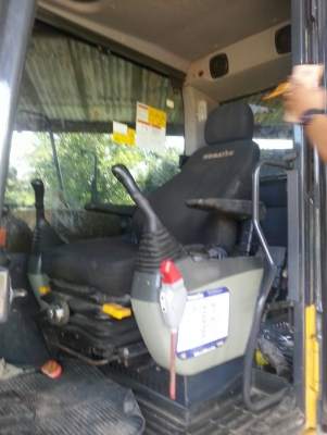 ขายด่วน!! KOMATSU PC130-8 สภาพสวยค่ะ