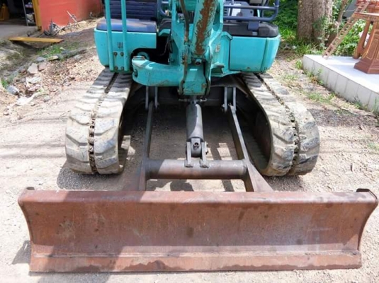 ขายรถขุด ยี่ห้อ : KOMATSU แบบ : PC30R8  ราคา 420,000 บาท ( ราคาต่อรองได้ ) คอนโทนสั้น  ปั้มนิ้ว  ระบบเร็ว เครื่องนิ่ม เอวแน้น       รถเก่านอกแท้นำเข้าจากญี่ปุ่น มีเอกสารใบอินวอย      รถไม่เคยใช้งานในไทย100\%  สนใจติดต่อ-สอบถาม-ต่อรองราคา โทร : 099-907-9273