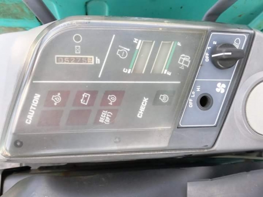 ขายรถขุด ยี่ห้อ : KOMATSU แบบ : PC30R8  ราคา 420,000 บาท ( ราคาต่อรองได้ ) คอนโทนสั้น  ปั้มนิ้ว  ระบบเร็ว เครื่องนิ่ม เอวแน้น       รถเก่านอกแท้นำเข้าจากญี่ปุ่น มีเอกสารใบอินวอย      รถไม่เคยใช้งานในไทย100\%  สนใจติดต่อ-สอบถาม-ต่อรองราคา โทร : 099-907-9273
