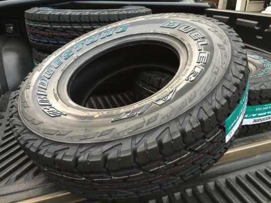 Bridgestone Dueler A/T-697 All-Terrain 235 75 15