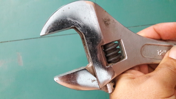 ขายประแจเลื่อน12" APEX MADE IN JAPAN.ใหม่เก่าเก็บ