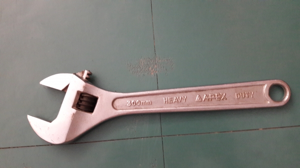 ขายประแจเลื่อน12" APEX MADE IN JAPAN.ใหม่เก่าเก็บ