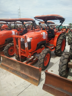 ขายแทรกเตอร์ Kubota L4708SP มีใบดันหน้า ราคาประหยัด สวยๆพร้อมใช้งานครับ