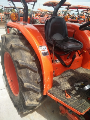 ขายแทรกเตอร์ Kubota L4708SP มีใบดันหน้า ราคาประหยัด สวยๆพร้อมใช้งานครับ ขายแทรกเตอร์ Kubota L4708SP มีใบดันหน้า ราคาประหยัด สวยๆพร้อมใช้งานครับ