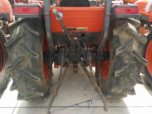 ขายแทรกเตอร์ Kubota L4708SP มีใบดันหน้า ราคาประหยัด สวยๆพร้อมใช้งานครับ ขายแทรกเตอร์ Kubota L4708SP มีใบดันหน้า ราคาประหยัด สวยๆพร้อมใช้งานครับ