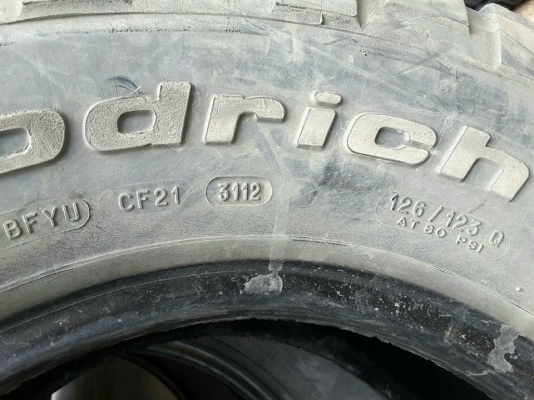 BF KM2 USA. 285-75-16 ปลายปี12 สภาพดี 1ชุด