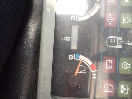 ขายKOBELCO SK60-3  มาร์คไฟว์  ซุปเปอร์  เก่าใน  สภาพสวย  มีลายแย๊ก  ลองระบบกันได้ทุกวัน  โทร  089-3818694  ดวงนภา