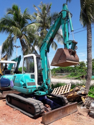 ขายKOMATSU  PC40-7E  เก่าญี่ปุ่นแท้  มีลายแย๊ก เครื่องดำ  สภาพสวย  เดิมๆๆ   6,xxx   ชั่วโมง  เครื่องปั๊มดี  ลองระบบกันได้ทุกวัน  โทร  089-3818694 ดวงนภา