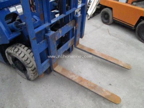 ราคา 105,000 บาท รถยกไฟฟ้า TOYOTA รุ่น 5FBL10 ยกน้ำหนักได้ 1,000-1,300kgบอดี้1.8ตัน รหัสสินค้า 14001760 www.nihonmono.com ราคา 105,000 บาท รถยกไฟฟ้า TOYOTA รุ่น 5FBL10 ยกน้ำหนักได้ 1,000-1,300kgบอดี้1.8ตัน รหัสสินค้า 14001760 www.nihonmono.com