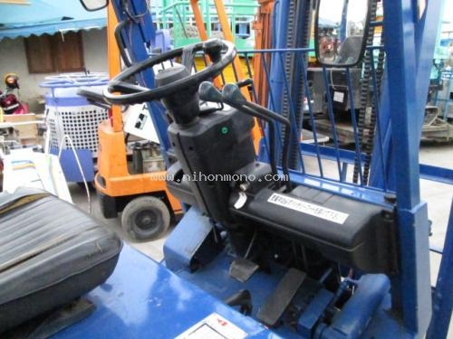 ราคา 105,000 บาท รถยกไฟฟ้า TOYOTA รุ่น 5FBL10 ยกน้ำหนักได้ 1,000-1,300kgบอดี้1.8ตัน รหัสสินค้า 14001760 www.nihonmono.com ราคา 105,000 บาท รถยกไฟฟ้า TOYOTA รุ่น 5FBL10 ยกน้ำหนักได้ 1,000-1,300kgบอดี้1.8ตัน รหัสสินค้า 14001760 www.nihonmono.com