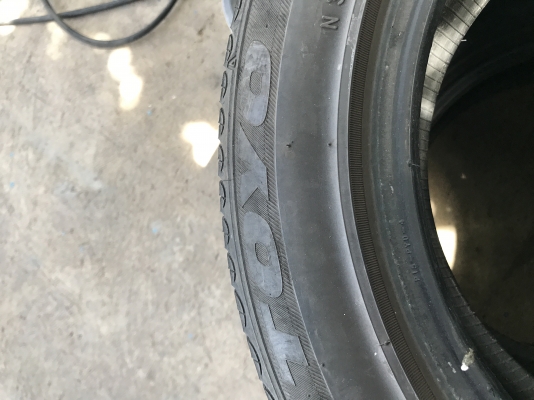 ขายยางรถยนต์  TOYO 195-55-15 ปี 22-14 มี 3เส้นเส้นละ 600 บาท