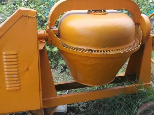 โม่ผสมปูน