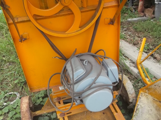 โม่ผสมปูน