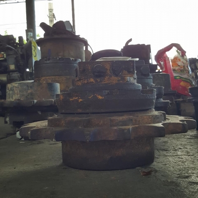 ตัวเดินพร้อมมอเตอร์ PC 40-3 ราคา 45,000 บาท