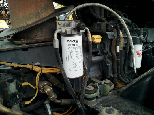 รถบดหน้ายางหลังเหล็กBOMAG BM219D-4 ถึงไทยแล้วคับสภาพสวยพร้อมใช้งานครับ