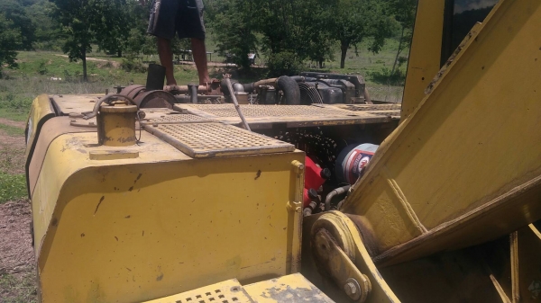 ขายรถขุดแบ็คโฮCAT320V1 เครื่องแน่น ปั้มแรง โช่ บูช โลเลอร์ ใบแทค สภาพดี เลมทะเบียน แอร์เย็น อยู่ภาคกลาง สนใจ 0835601591 หรือ 0903494058