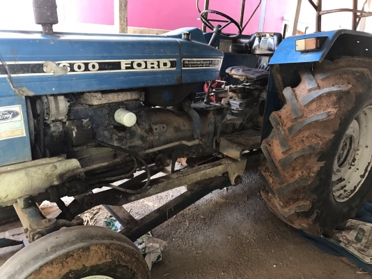 ขาย260000รถไถ่FORD5500สภาพพร้อมใช้ครับ