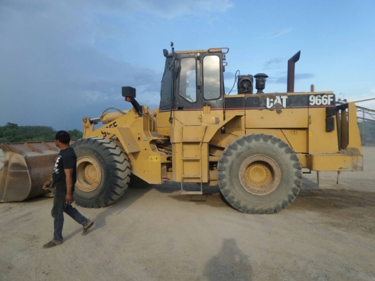 รถตักล้อยาง CAT 966 ใช้งาน12000ก.ม เอกสารเล่มทะเบียน รถตักล้อยาง CAT 966 ใช้งาน12000ก.ม เอกสารเล่มทะเบียน