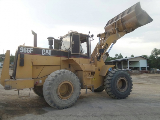 รถตักล้อยาง CAT 966 ใช้งาน12000ก.ม เอกสารเล่มทะเบียน รถตักล้อยาง CAT 966 ใช้งาน12000ก.ม เอกสารเล่มทะเบียน
