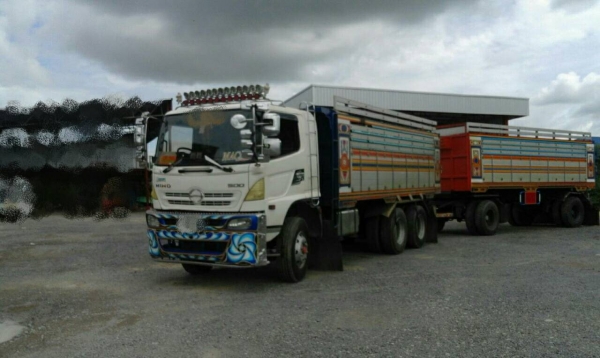 ขายรถพ่วง 18 ล่อ แม่-ลูก กระบะเนียมดั้ม HINO 320 ปี.49 รถสวยขั้นเทพ ย่าง 80\% พร้อมวิ้ง หัวสวยทั้งภายนอก ภายใน ราคา.1950000 สนใจติดต่อ โทร.&ลาย 0813531946 รถอยู่ สุพรรณ ขายรถพ่วง 18 ล่อ แม่-ลูก กระบะเนียมดั้ม HINO 320 ปี.49 รถสวยขั้นเทพ ย่าง 80\% พร้อมวิ้ง หัวสวยทั้งภายนอก ภายใน ราคา.1950000 สนใจติดต่อ โทร.&ลาย 0813531946 รถอยู่ สุพรรณ