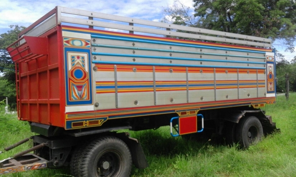 ขายรถพ่วง 18 ล่อ แม่-ลูก กระบะเนียมดั้ม HINO 320 ปี.49 รถสวยขั้นเทพ ย่าง 80\% พร้อมวิ้ง หัวสวยทั้งภายนอก ภายใน ราคา.1950000 สนใจติดต่อ โทร.&amp;ลาย 0813531946 รถอยู่ สุพรรณ