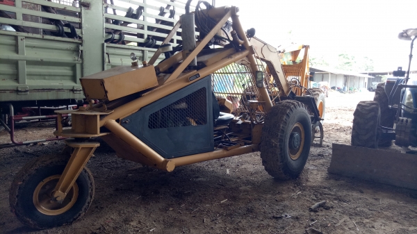 ขายรถคีบอ้อย เบลสามล้อ เครื่องดร์อยสามสูบ ขายรถคีบอ้อย เบลสามล้อ เครื่องดร์อยสามสูบ