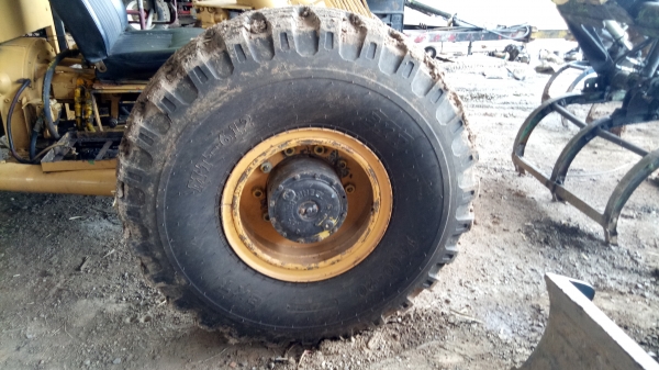 ขายรถคีบอ้อย เบลสามล้อ เครื่องดร์อยสามสูบ ขายรถคีบอ้อย เบลสามล้อ เครื่องดร์อยสามสูบ