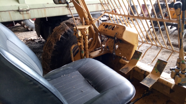 ขายรถคีบอ้อย เบลสามล้อ เครื่องดร์อยสามสูบ ขายรถคีบอ้อย เบลสามล้อ เครื่องดร์อยสามสูบ