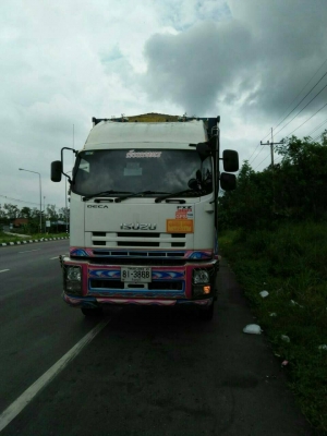 ขายพ่วงแม่ลูกอีซูสุเดก้า   360  จำนวน3คัน