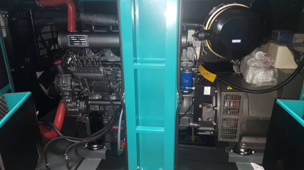 เครื่องปั่นไฟ ASHITA100 kva เครื่องปั่นไฟ ASHITA100 kva