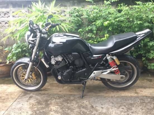Cb400 V-tec2 ปี 2002 ประกันเครื่อง เครื่องดีมากๆ แน่นๆ Cb400 V-tec2 ปี 2002 ประกันเครื่อง เครื่องดีมากๆ แน่นๆ