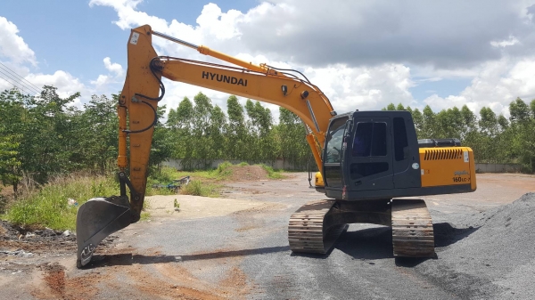 ขาย แบคโฮ HYUNDAI 160 LC - 7 ปี 57 ใช้งานแค่ 7,000 ชม. เครื่องแน่น ปั้มดี ช่วงล่างเต็ม แอร์หนาว เอกสารใบแจ้งจำหน่าย