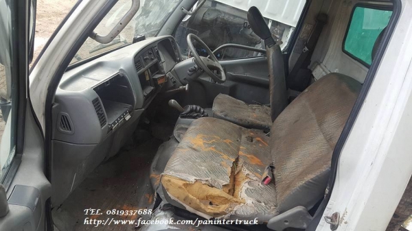 FROM JAPANหัวเก๋งรถบรรทุก 4 ล้อ ,6 ล้อเล็ก / CABIN MITSUBISHI CANTER รุ่น:FB511B (มีขาหน้า/มีขาหลัง /รุ่นยกหัวไม่ได้) ราคาเพียง 32,000 บาท สนใจรีบติดต่อ 0819337688