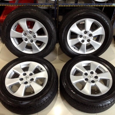 16 นิ้ว ET33 กว้าง6.5 5รู114 ใส่เก๋งใส่กะ บะยาง Dunlop 205 55 16 ปี 14 ไม่มีซ่อม ตจว รวมค่าจัดส่งแล้