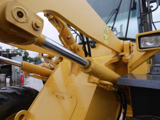 ขาย รถสวยมาก KOMATSU WA100-3 สภาพเหมือนป้ายแดง มือ2นำเข้าจากญี่ปุ่น สนใจโทร.090-986-2521 อ๊อบ