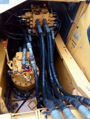 รถแบคโฮ KOMATSU PC160LC-8 สภาพดี ไฟฟ้าครบ พร้อมใช้งาน