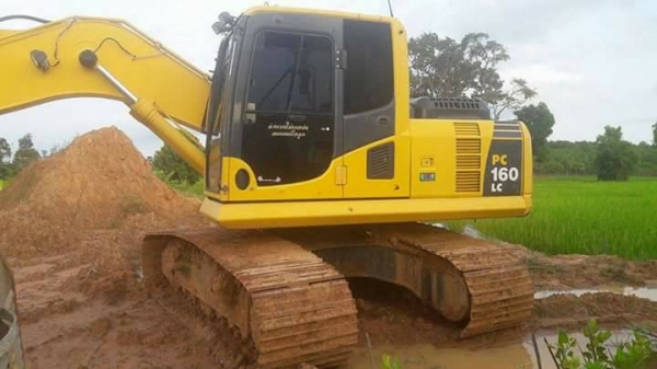 รถแบคโฮ KOMATSU PC160LC-8 สภาพดี ไฟฟ้าครบ พร้อมใช้งาน