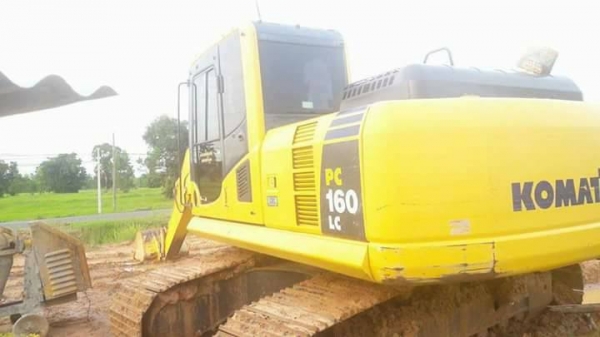 รถแบคโฮ KOMATSU PC160LC-8 สภาพดี ไฟฟ้าครบ พร้อมใช้งาน