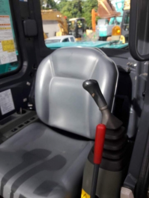 ขายKOBELCO SK75UR-5  YR08  ปี 2009  รุ่นใหม่  เปิดได้รอบคัน  เก่าญี่ปุ่นแท้  3,XXX  ชั่วโมง  เดิมๆๆ  เครื่องปั๊มดี  ลองระบบกันได้ทุกวัน  โทร  089-3818694  ดวงนภา