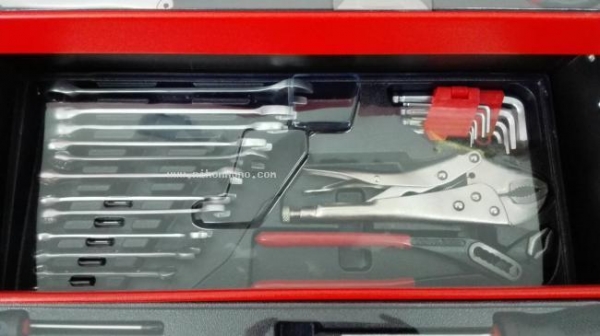 กล่องเครื่องมือ / TF-081 ( 81 ชิ้น) ราคา 3,400 บาท รหัสสินค้า : 81004768 www.nihonmono.com กล่องเครื่องมือ / TF-081 ( 81 ชิ้น) ราคา 3,400 บาท รหัสสินค้า : 81004768 www.nihonmono.com