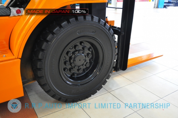 ขายรถโฟล์คลิฟท์มือสอง TOYOTA รุ่น 7FD25-16933 นำเข้าจากประเทศญี่ปุ่น 100\% ไม่เคยใช้งานในไทย