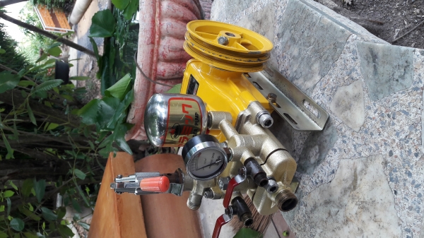 ปั้มพ่นยา Robin FS221